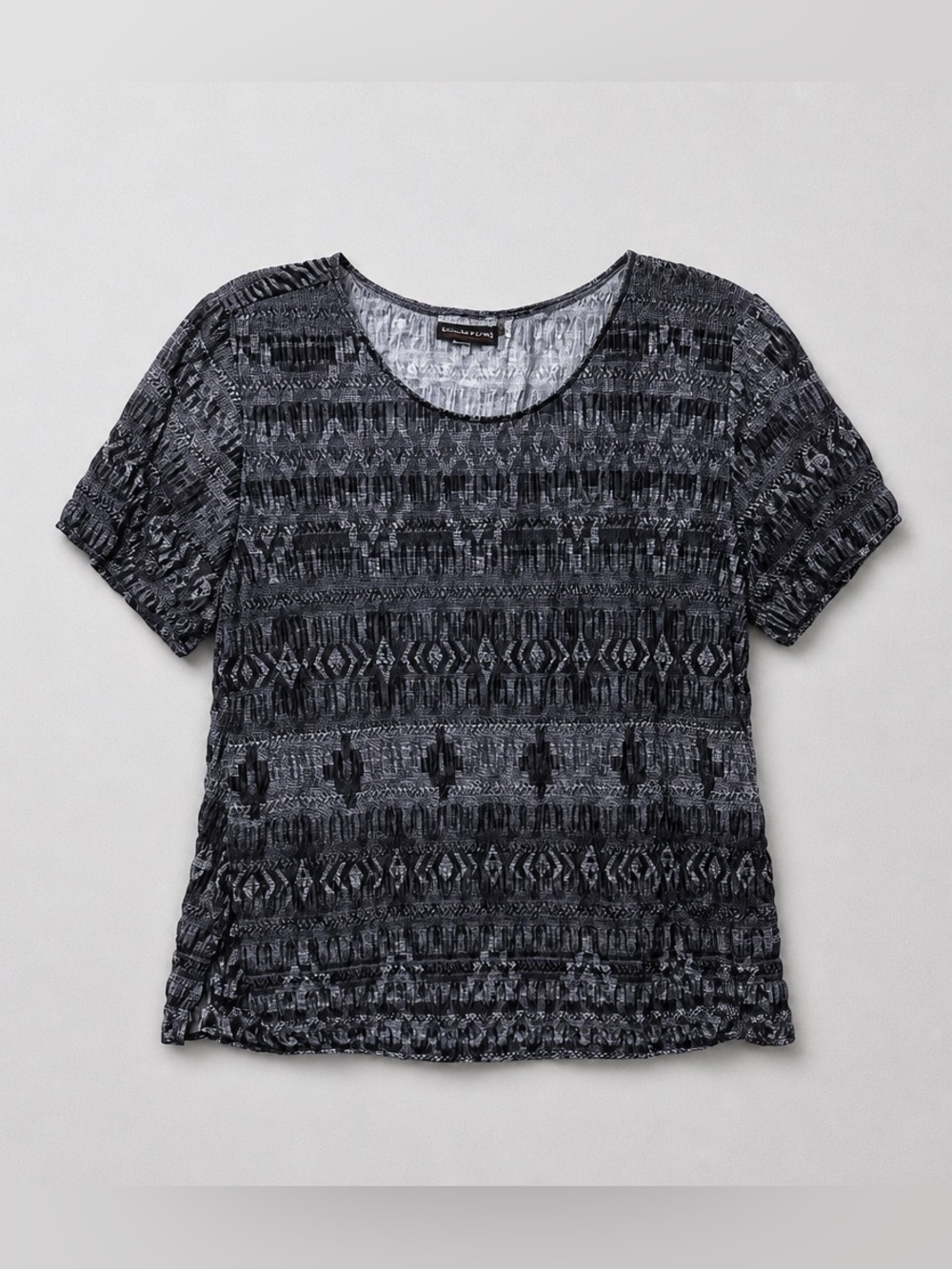 Women's Short Sleeve Black Patterned Knit Tee